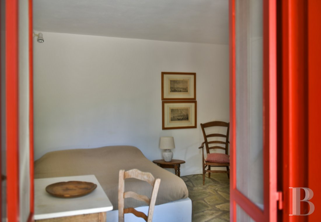 Three former sheepfolds united by a beautiful spirit by the sea in Tinos, the Cyclades - photo  n°18